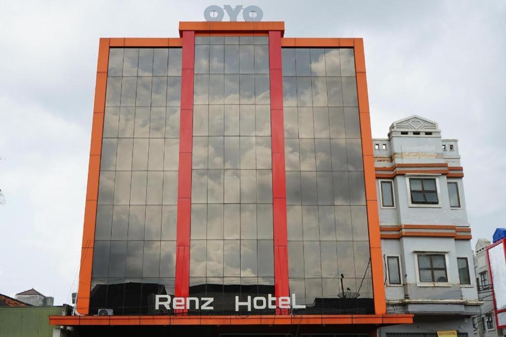 Ren'Z Hotel Bangka Island  Exteriör bild