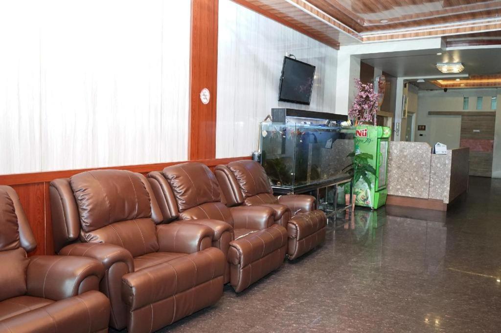 Ren'Z Hotel Bangka Island  Exteriör bild
